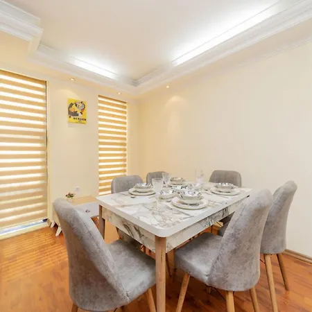 Flat In Near Beaches And Hadrians Appartamento