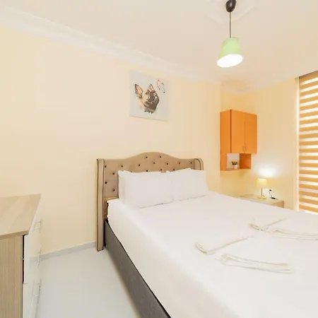 Flat In Near Beaches And Hadrians Appartamento